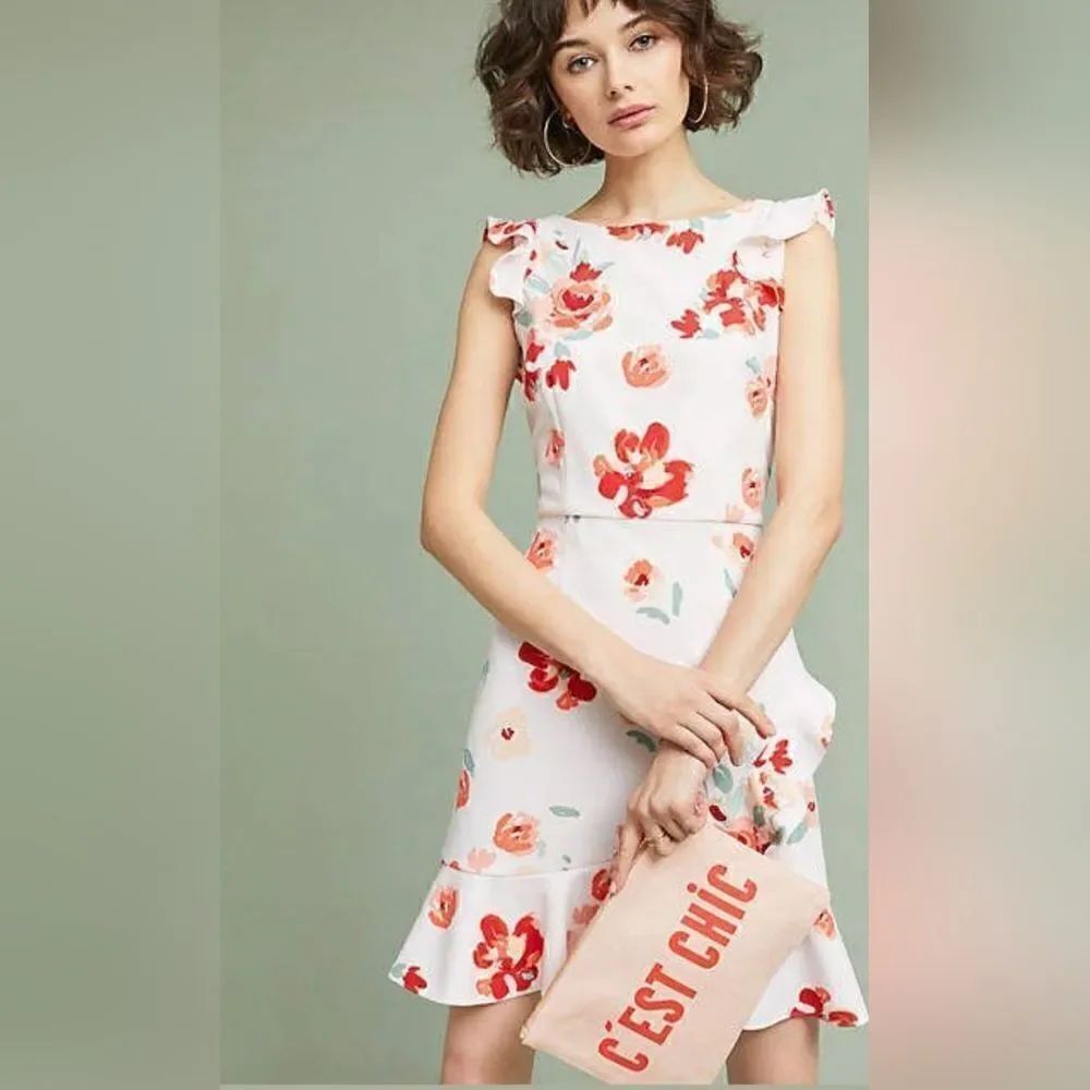 Beautiful floral dress. Size 14.